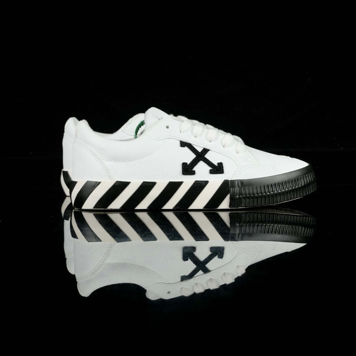 OFF-WHITE LOW VULCANIZED BLACK AND WHITE