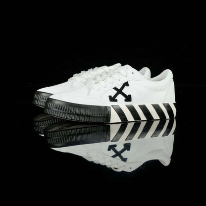 OFF-WHITE LOW VULCANIZED BLACK AND WHITE