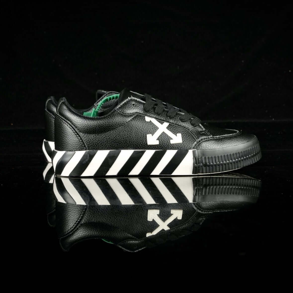 OFF-WHITE LOW VULCANIZED BLACK AND WHITE
