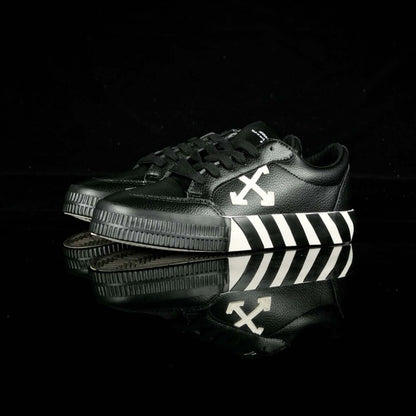 OFF-WHITE LOW VULCANIZED BLACK AND WHITE
